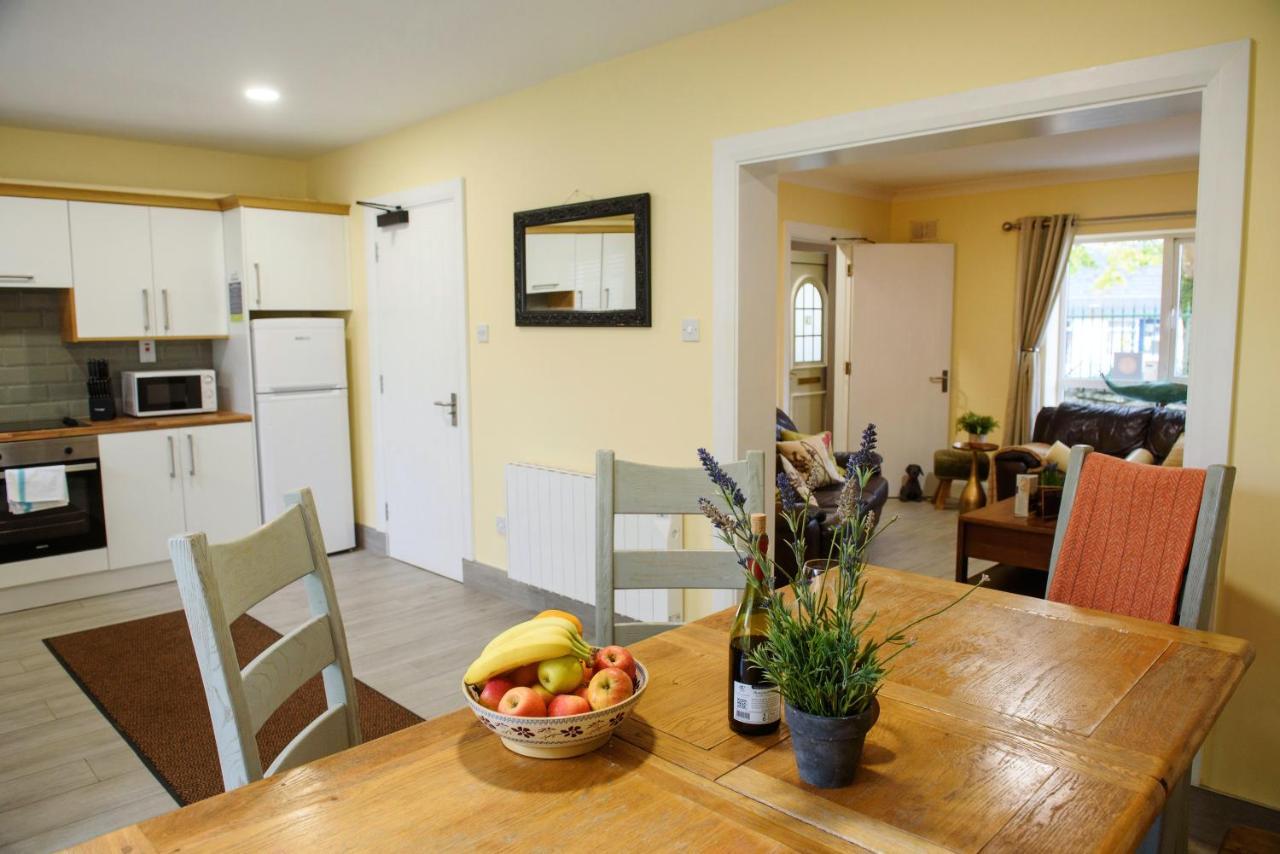 Waterfront Self Catering Houses Carrick-on-Shannon ภายนอก รูปภาพ