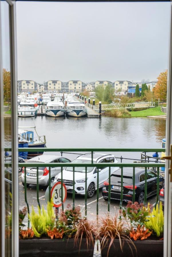Waterfront Self Catering Houses Carrick-on-Shannon ภายนอก รูปภาพ