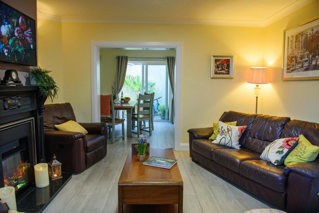 Waterfront Self Catering Houses Carrick-on-Shannon ภายนอก รูปภาพ