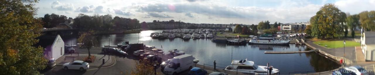Waterfront Self Catering Houses Carrick-on-Shannon ภายนอก รูปภาพ